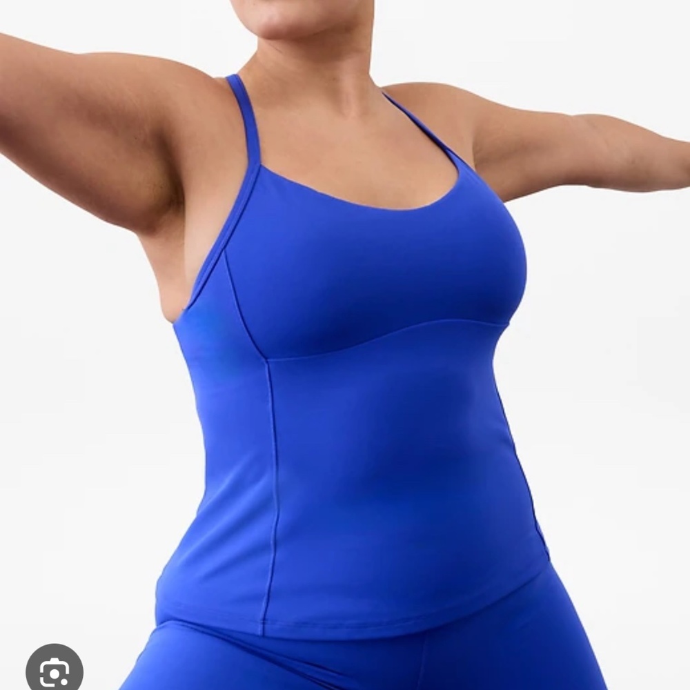 Athleta incredible blue color Vital Built-In bra tank